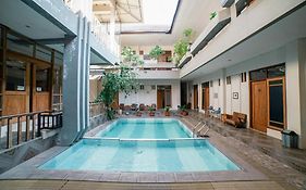 Blok O International Guest House By Mhm